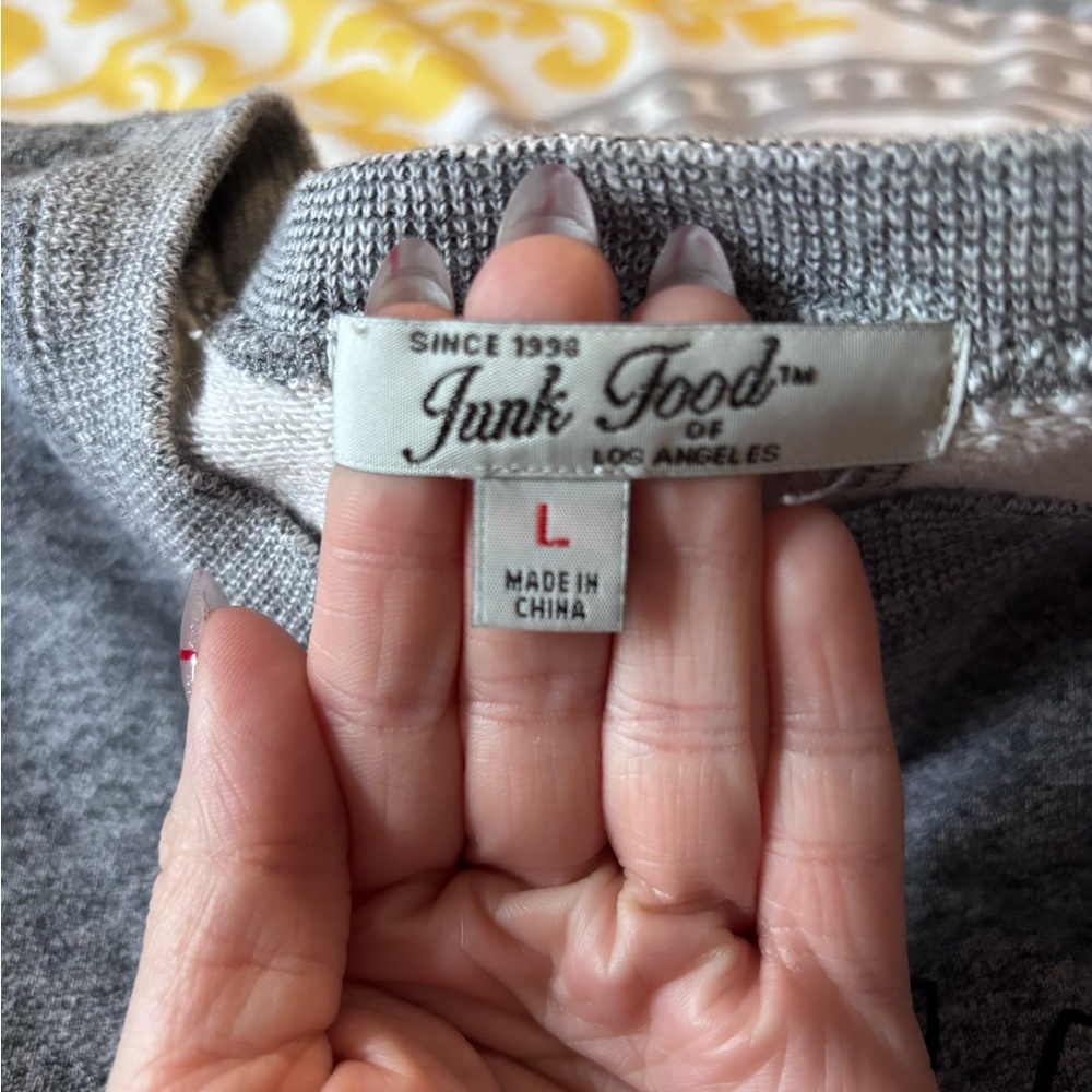Junk Food Clothing Gray Philadelphia Eagles Crewneck Sweater - Picture 3 of 3